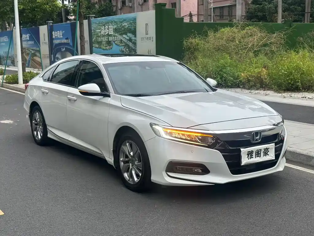 Honda Accord — фото 3
