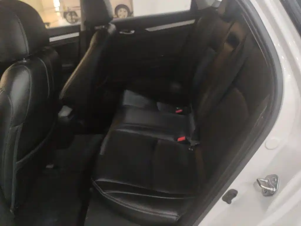 Honda Civic — фото 19