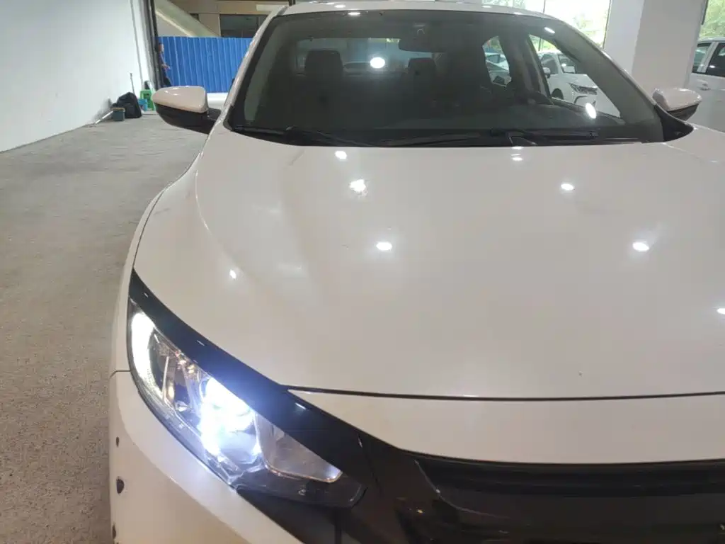 Honda Civic — фото 8