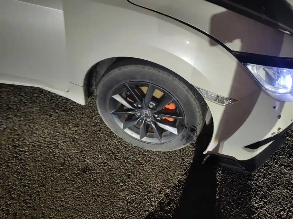 Honda Civic — фото 9