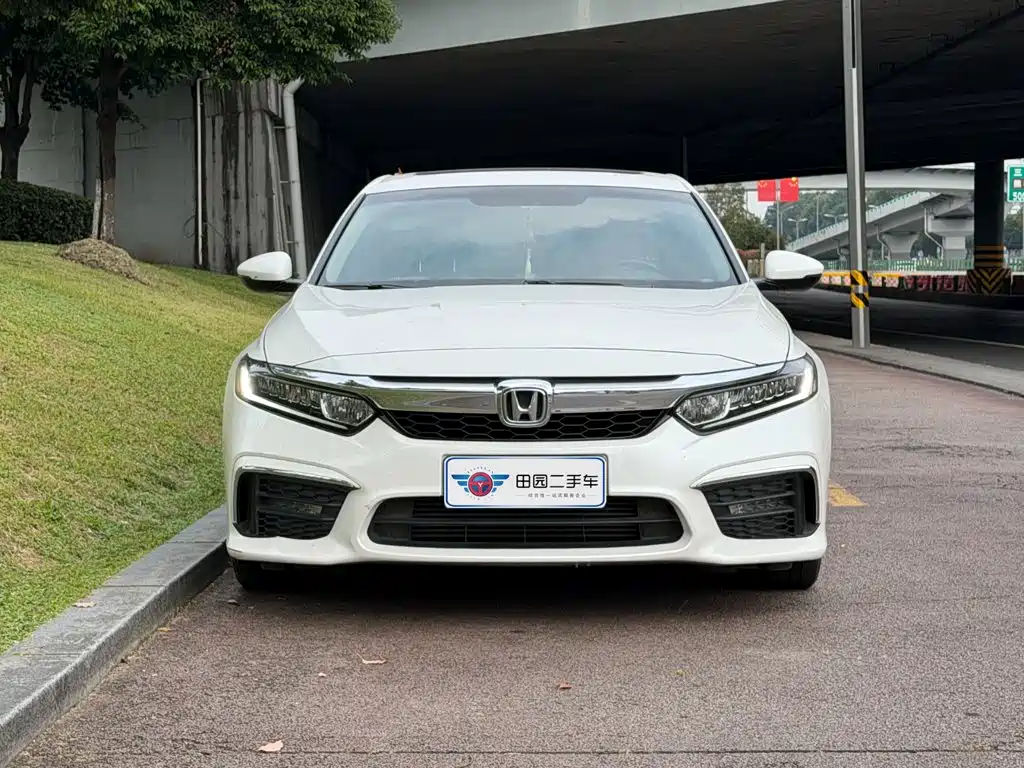 Honda Inspire — фото 2