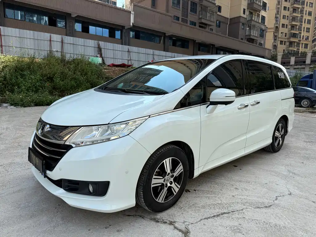 Honda Odyssey — фото 2