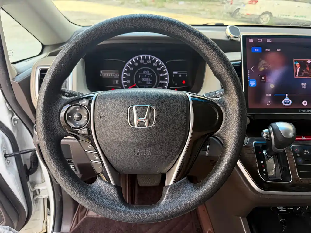 Honda Odyssey — фото 11