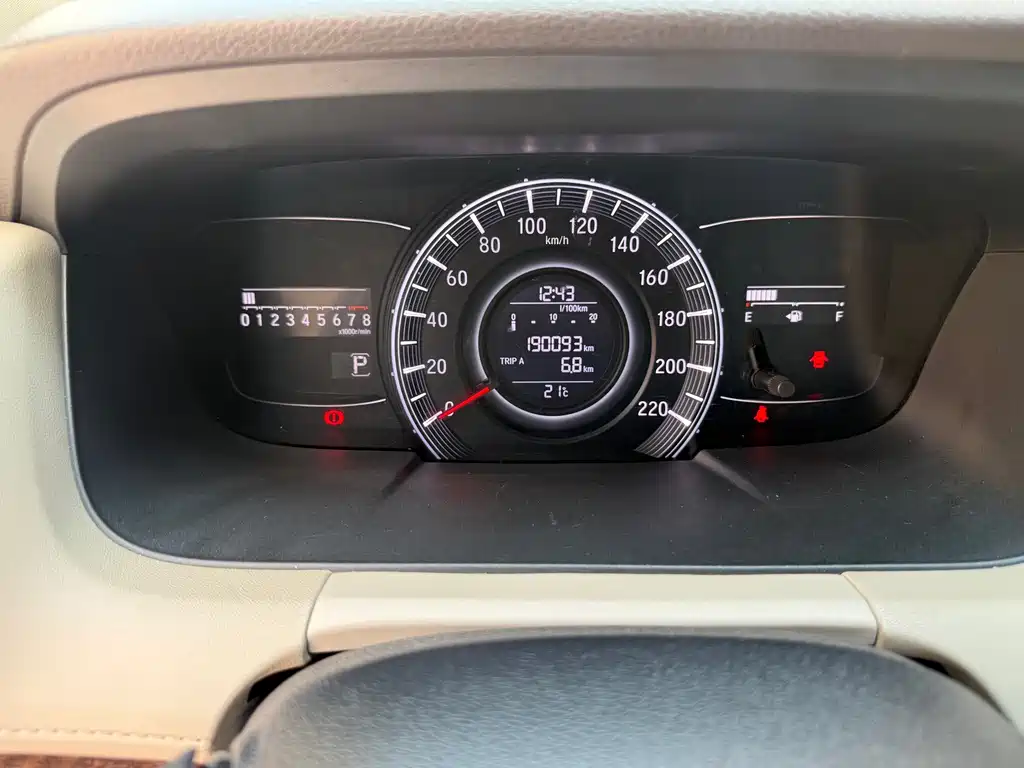 Honda Odyssey — фото 10