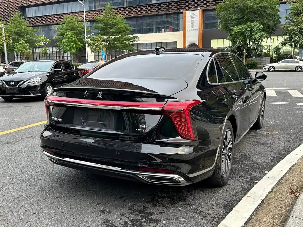 Hongqi Hongqi H5 — фото 13