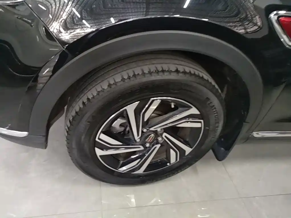 Hongqi Hongqi HS5 — фото 23