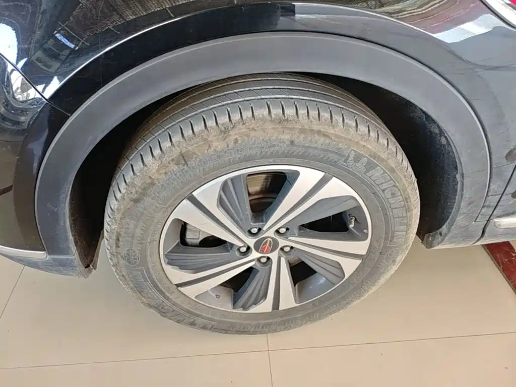 Hongqi Hongqi HS5 — фото 23