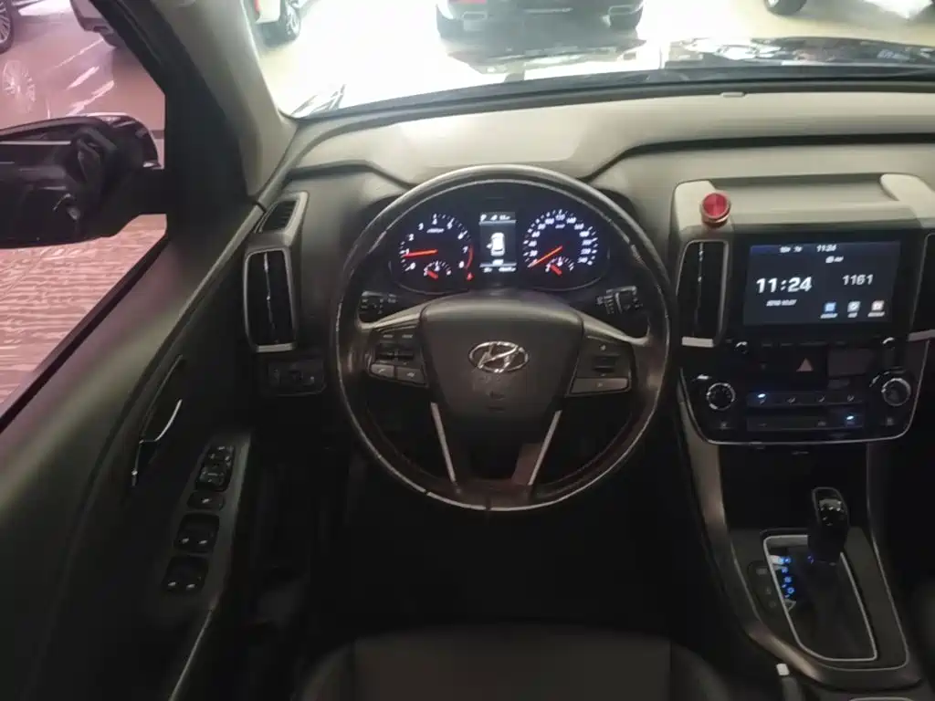 Hyundai ix35 — фото 11
