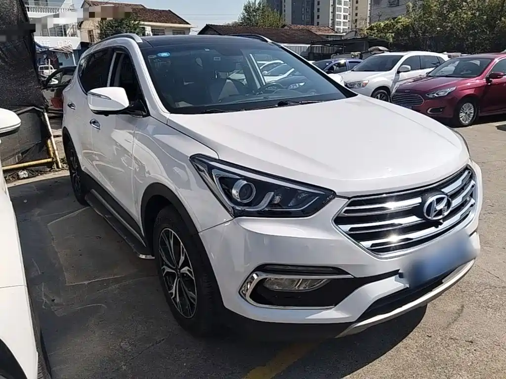 Hyundai Santa Fe — фото 4