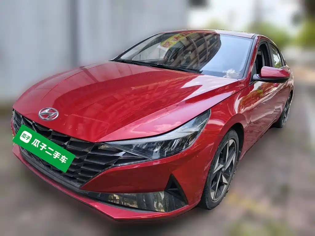 Hyundai Elantra — фото 2