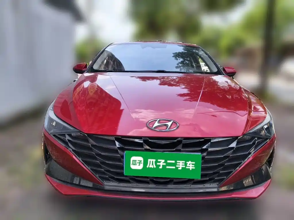 Hyundai Elantra — фото 23