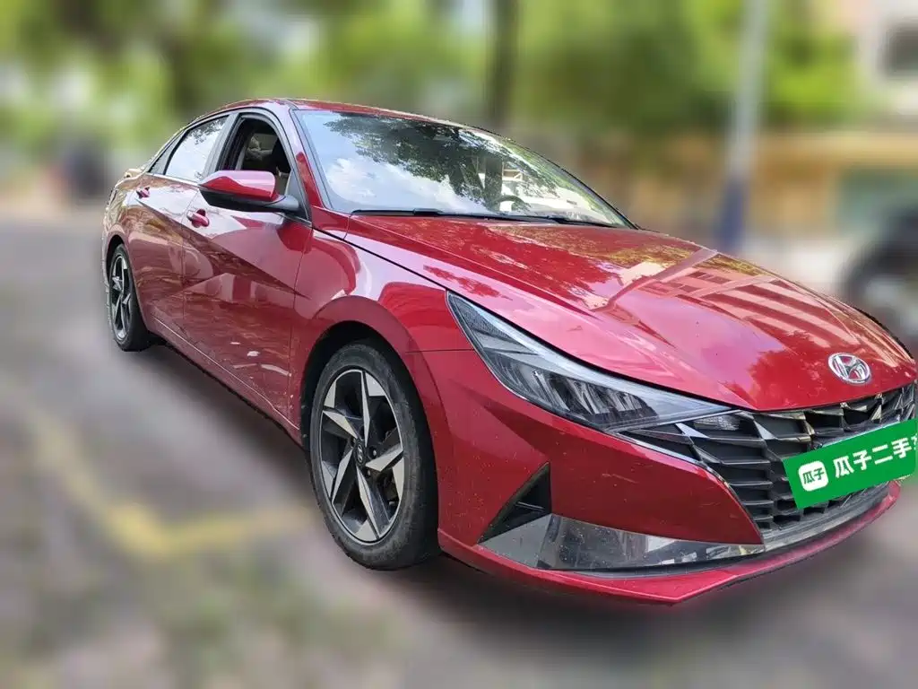 Hyundai Elantra — фото 24