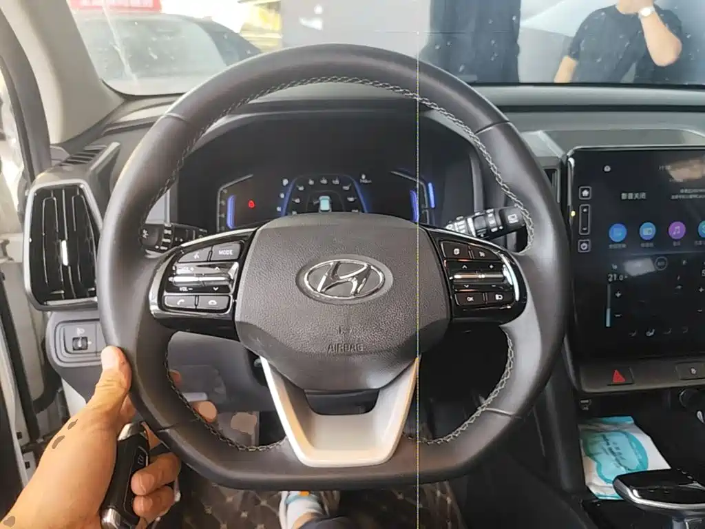 Hyundai ix35 — фото 11