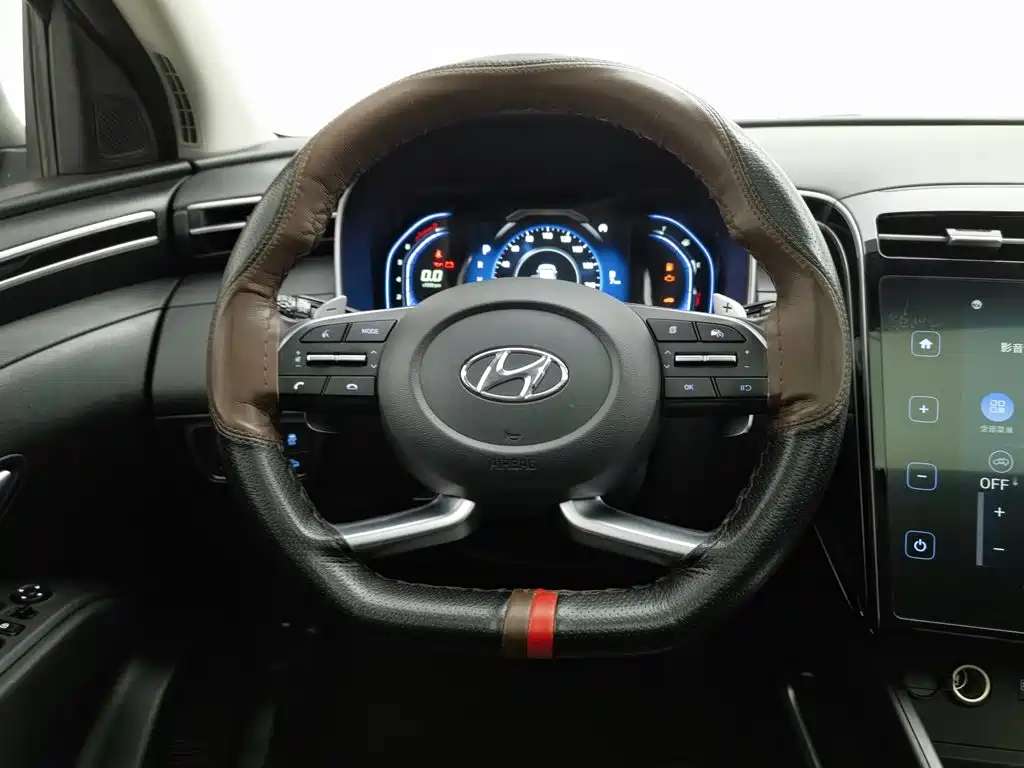 Hyundai Tucson — фото 11