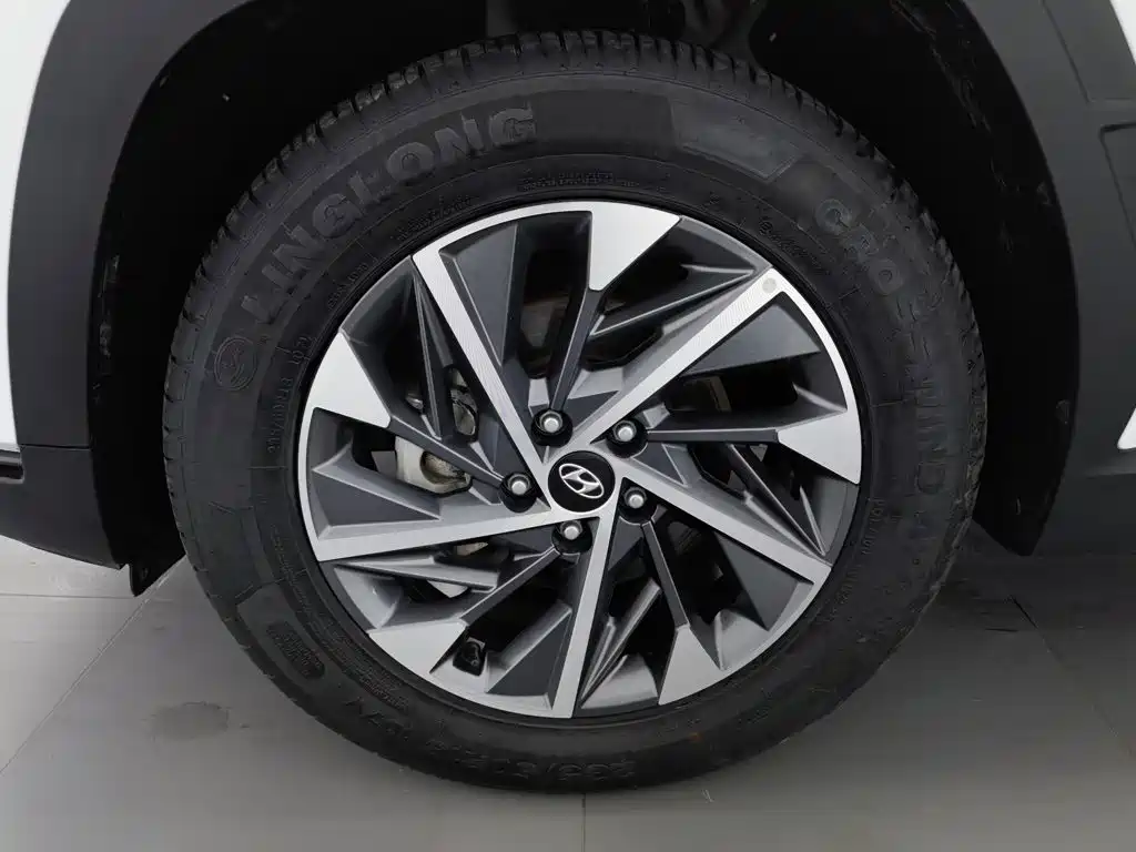 Hyundai Tucson — фото 17
