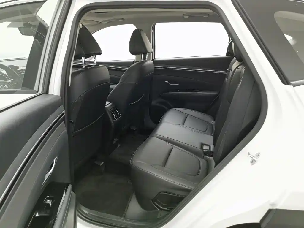 Hyundai Tucson — фото 15