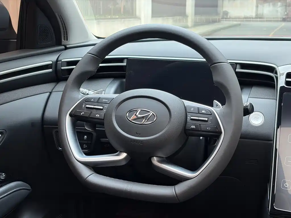 Hyundai Tucson — фото 20