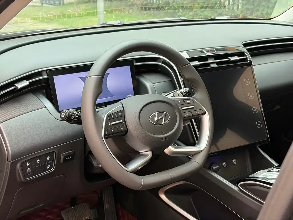 Hyundai Tucson — фото 24