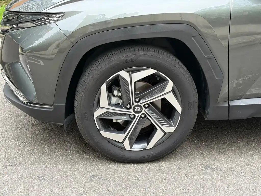 Hyundai Tucson — фото 5