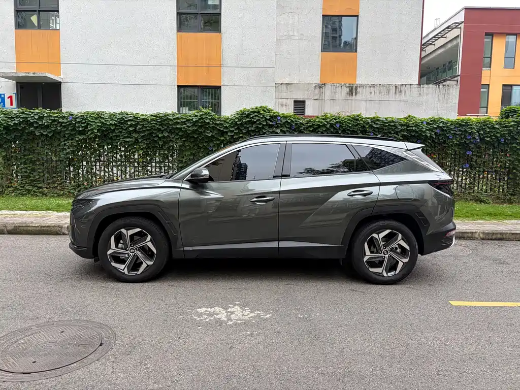 Hyundai Tucson — фото 7