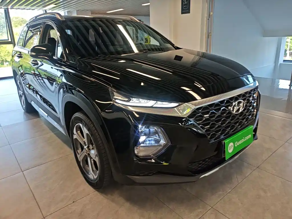 Hyundai Santa Fe — фото 4