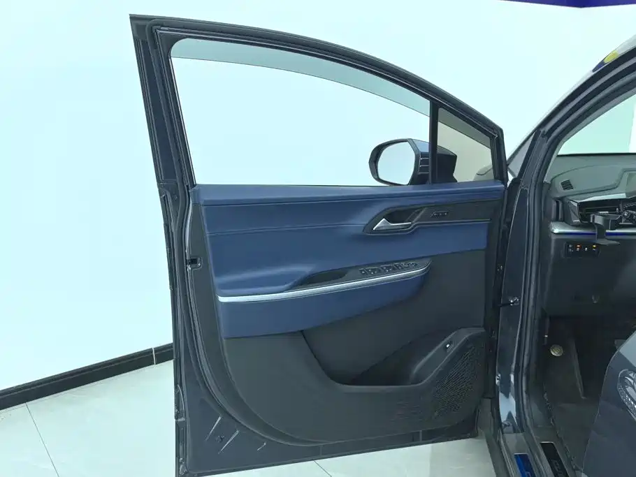 Hyundai Custo — фото 7