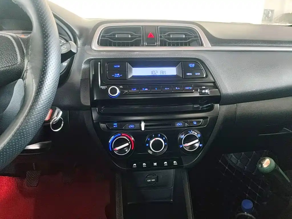 Hyundai Verna — фото 13