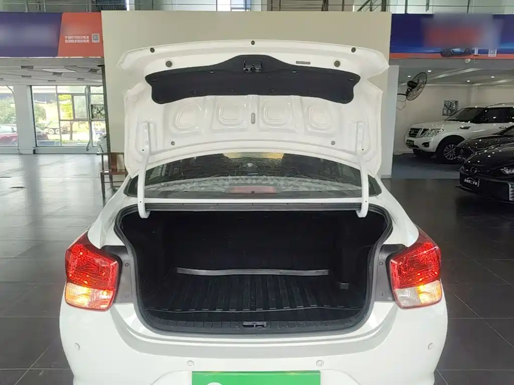 Hyundai Verna — фото 19