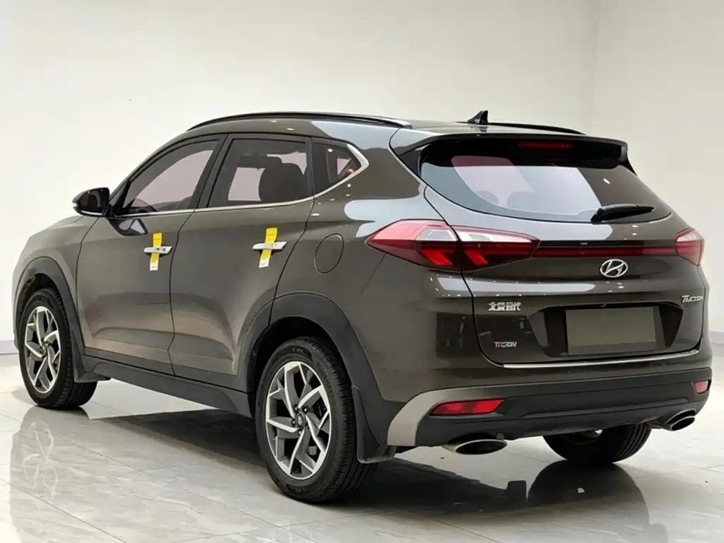 Hyundai Tucson — фото 5