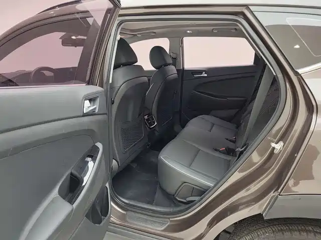 Hyundai Tucson — фото 8