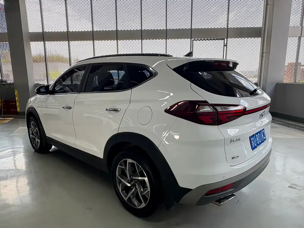 Hyundai Tucson — фото 15