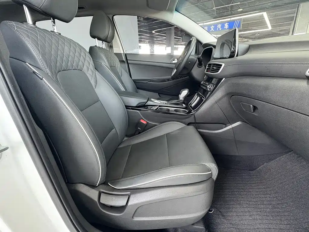 Hyundai Tucson — фото 9