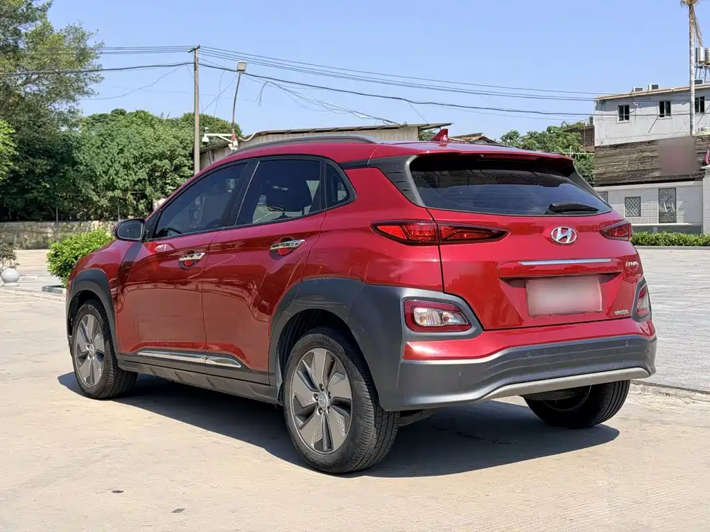 Hyundai Kona Electric — фото 5