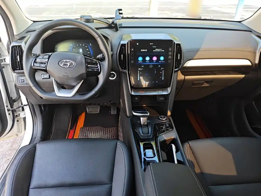 Hyundai ix35 — фото 10