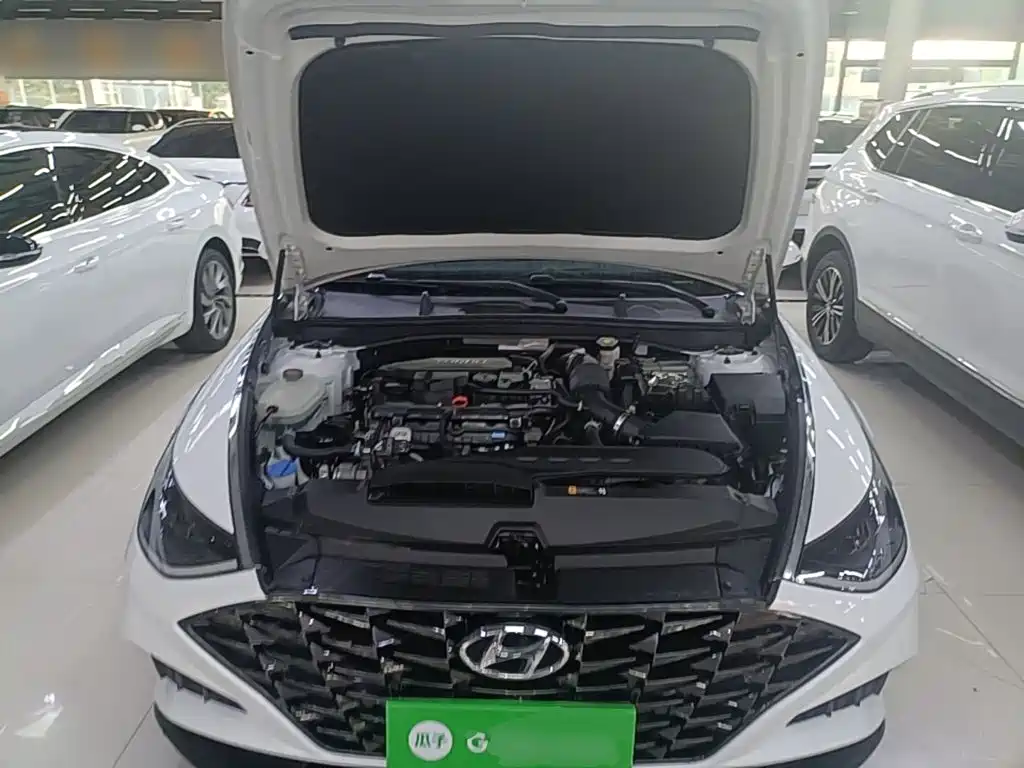 Hyundai Sonata — фото 20