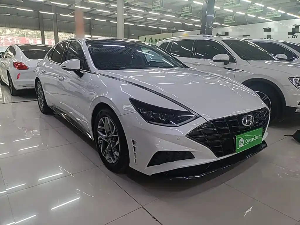 Hyundai Sonata — фото 4