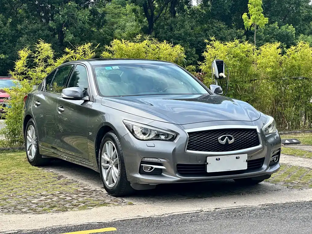 Infiniti Q50L — фото 3