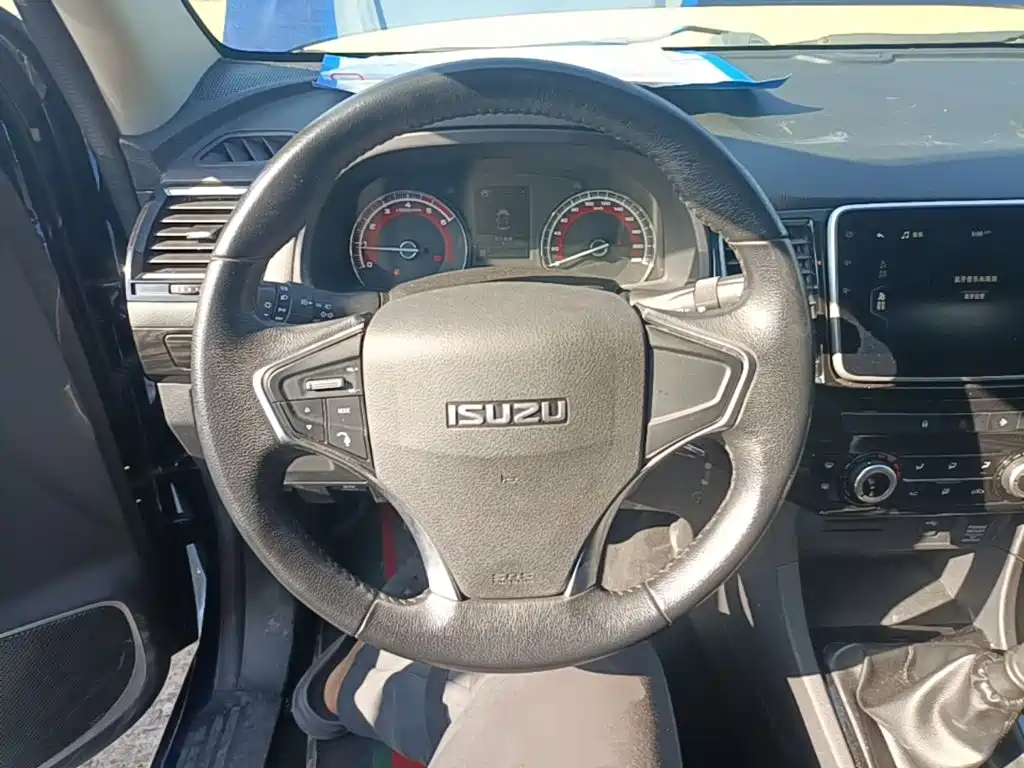 Isuzu Lingtuo — фото 11