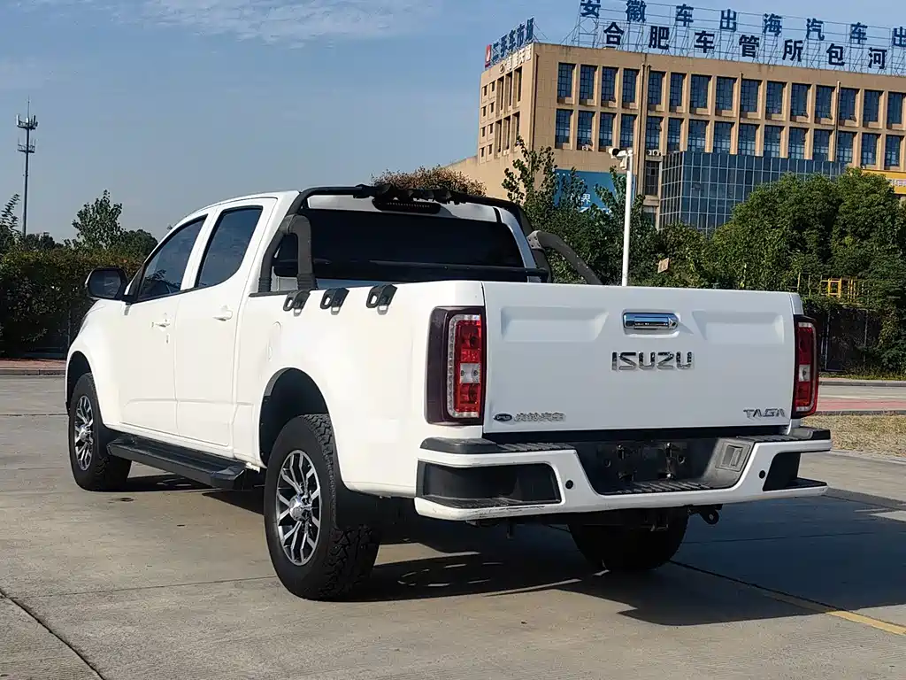 Isuzu TAGA Daga H — фото 4