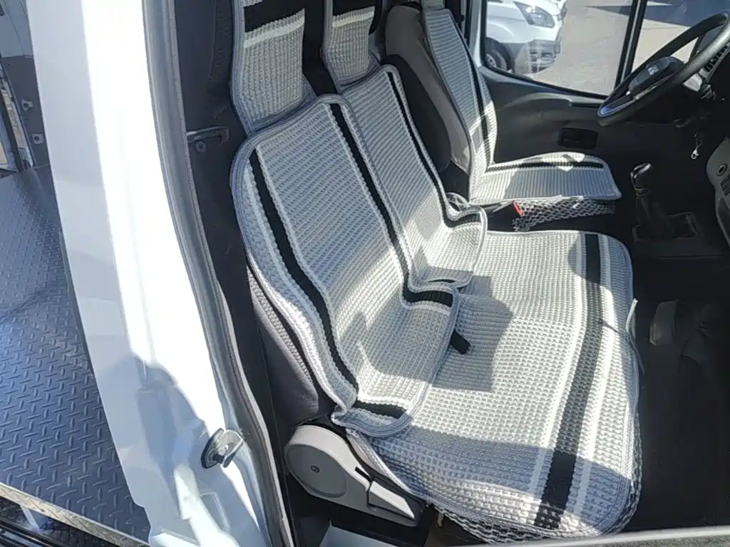 JMC Tesla — фото 25