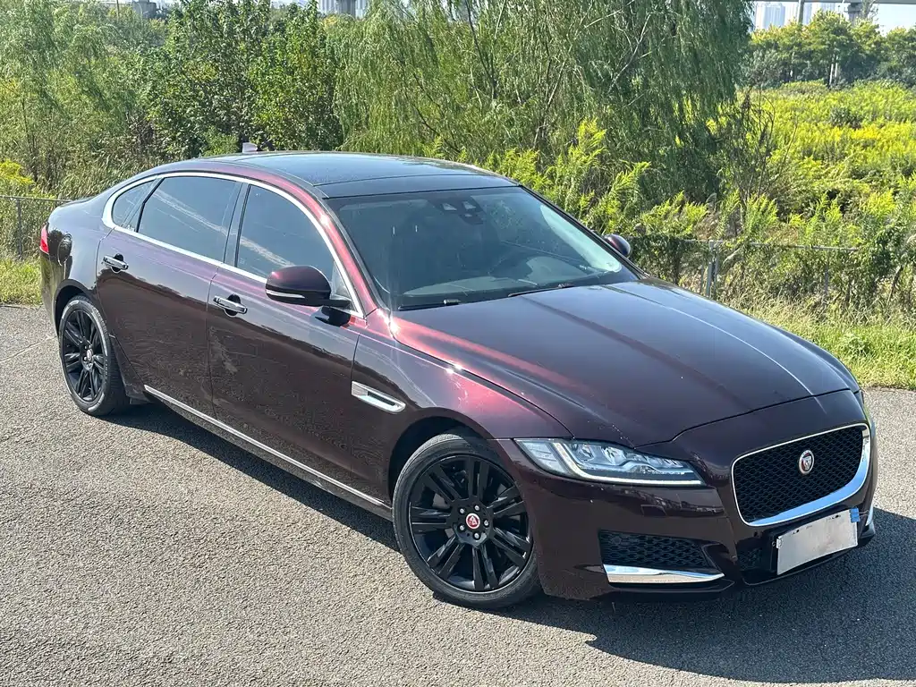 Jaguar XFL — фото 3