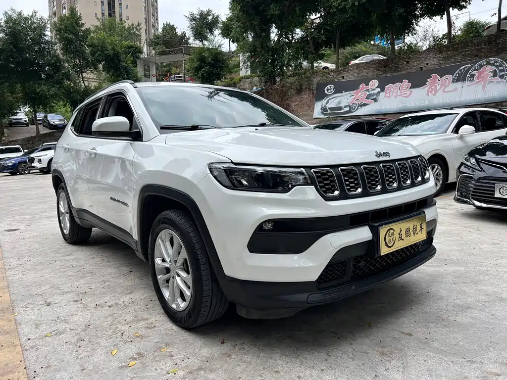 Jeep Compass — фото 3