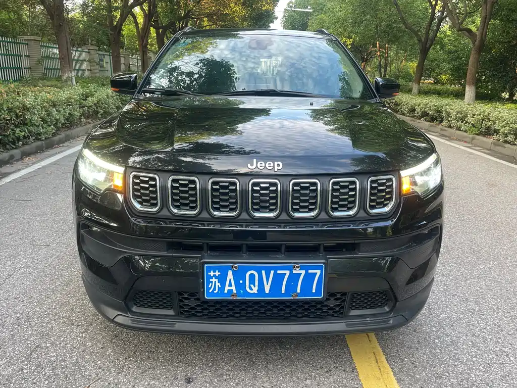 Jeep Compass — фото 2