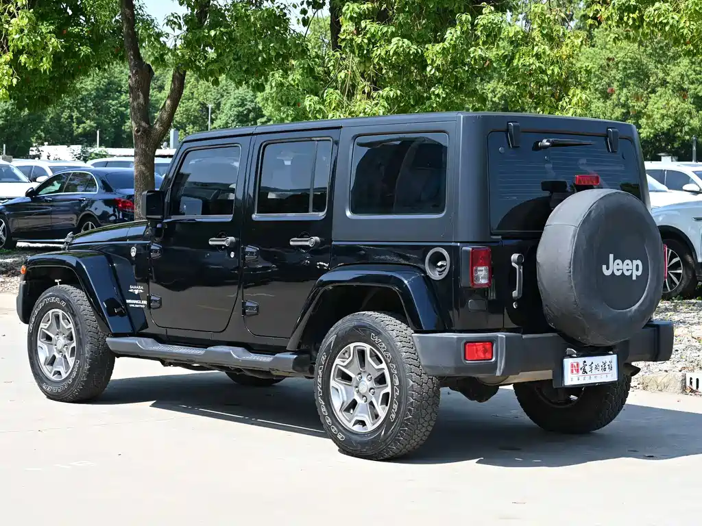 Jeep Wrangler — фото 3