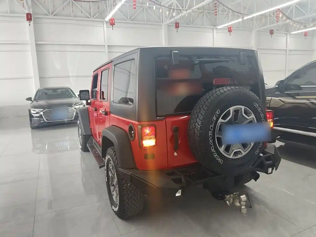 Jeep Wrangler — фото 5
