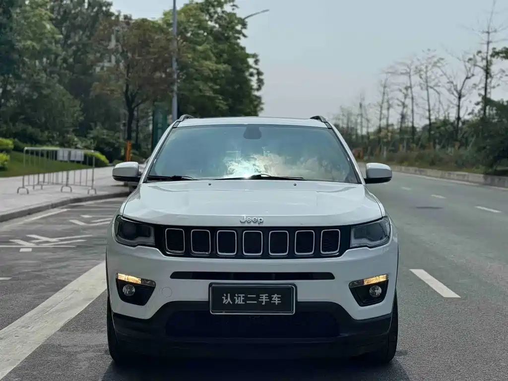 Jeep Compass — фото 3