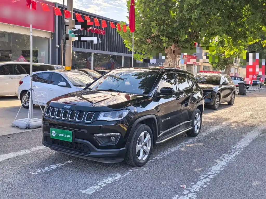Jeep Compass — фото 2