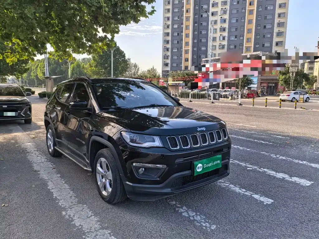 Jeep Compass — фото 4