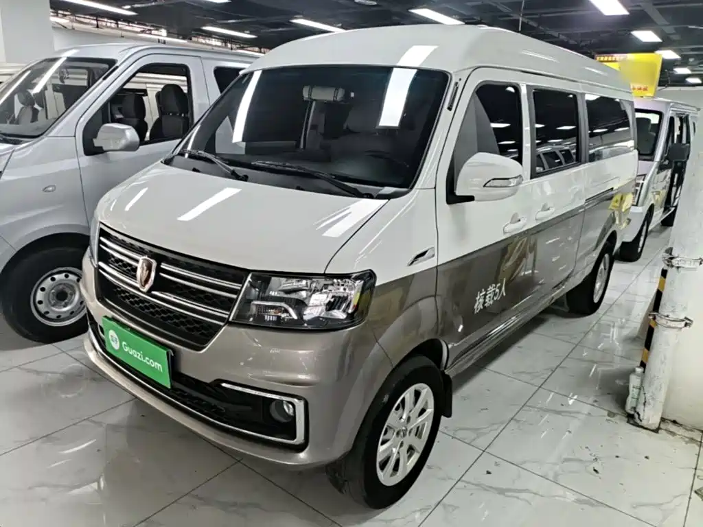 Jinbei Hiace X30L — фото 2
