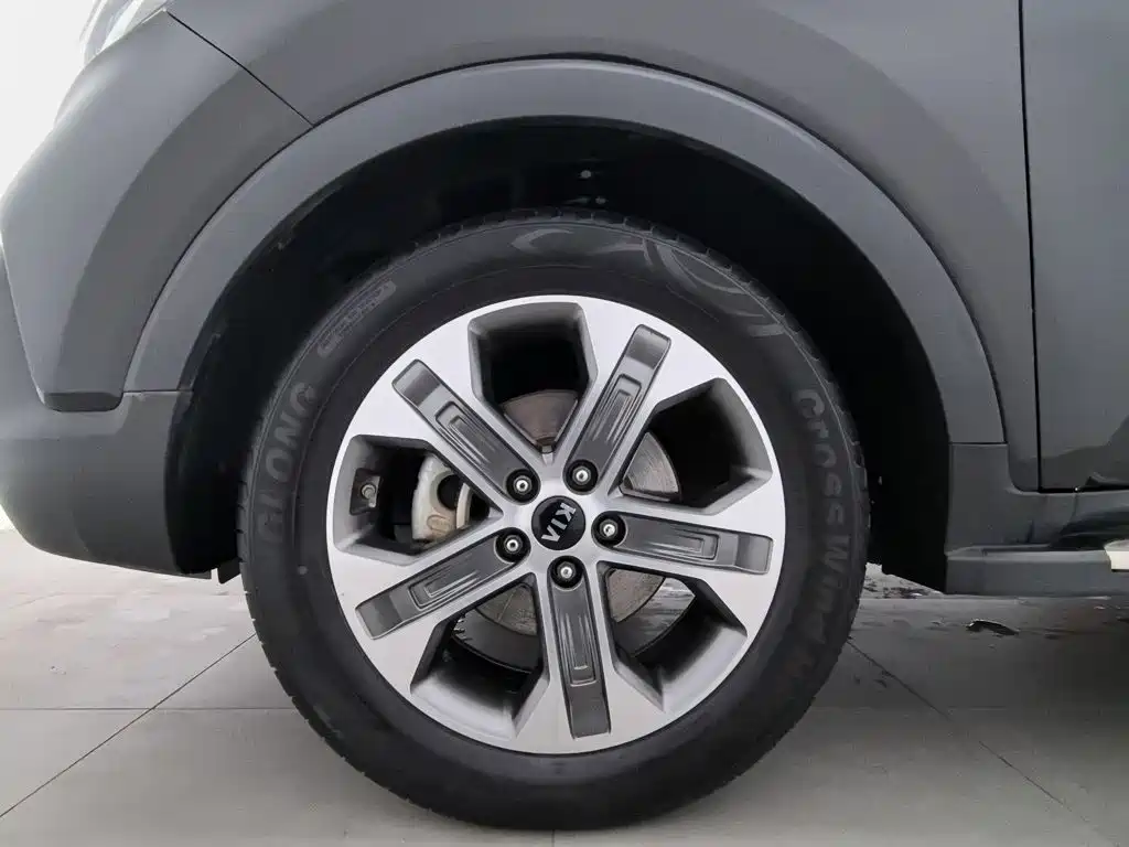 Kia Sportage — фото 17